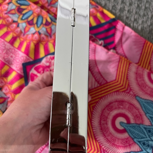 BCBGMaxAzria ZOE KNUCKLE CLUTCH- NWOT - Picture 4 of 5